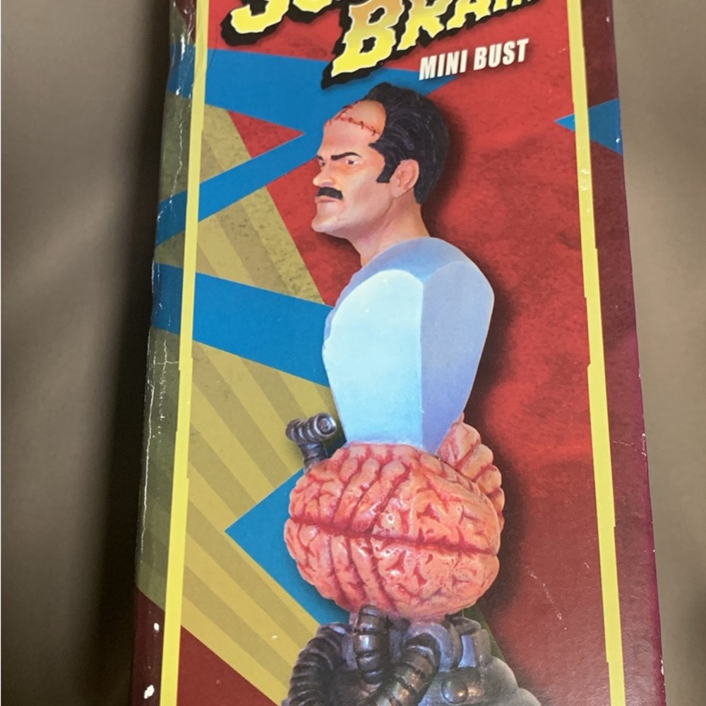 Man With The Screaming Brain Bust - image 5